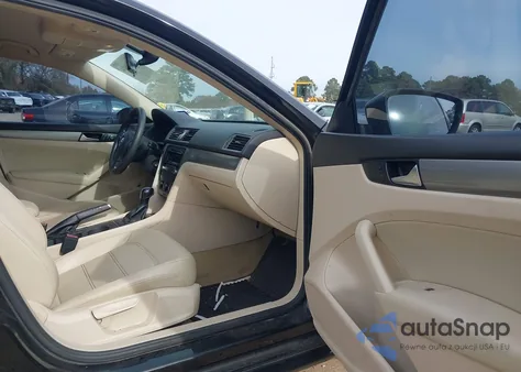 2013 Volkswagen Passat 2.5L Wolfsburg Edition from USA, damaged, VIN 1VWAH7A35DC141940